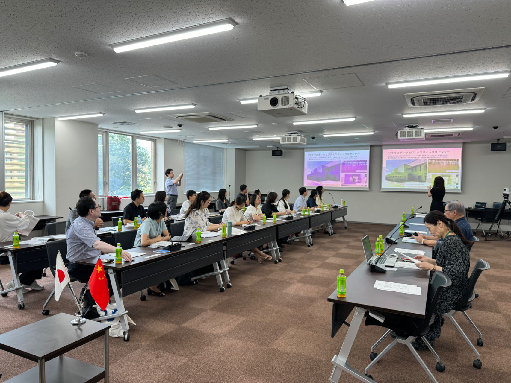 5bead81473cb4e35ab95fe6e7ce7b27f.jpg 正规买球的网站师生与日本大学文理学部交流现场.jpg
