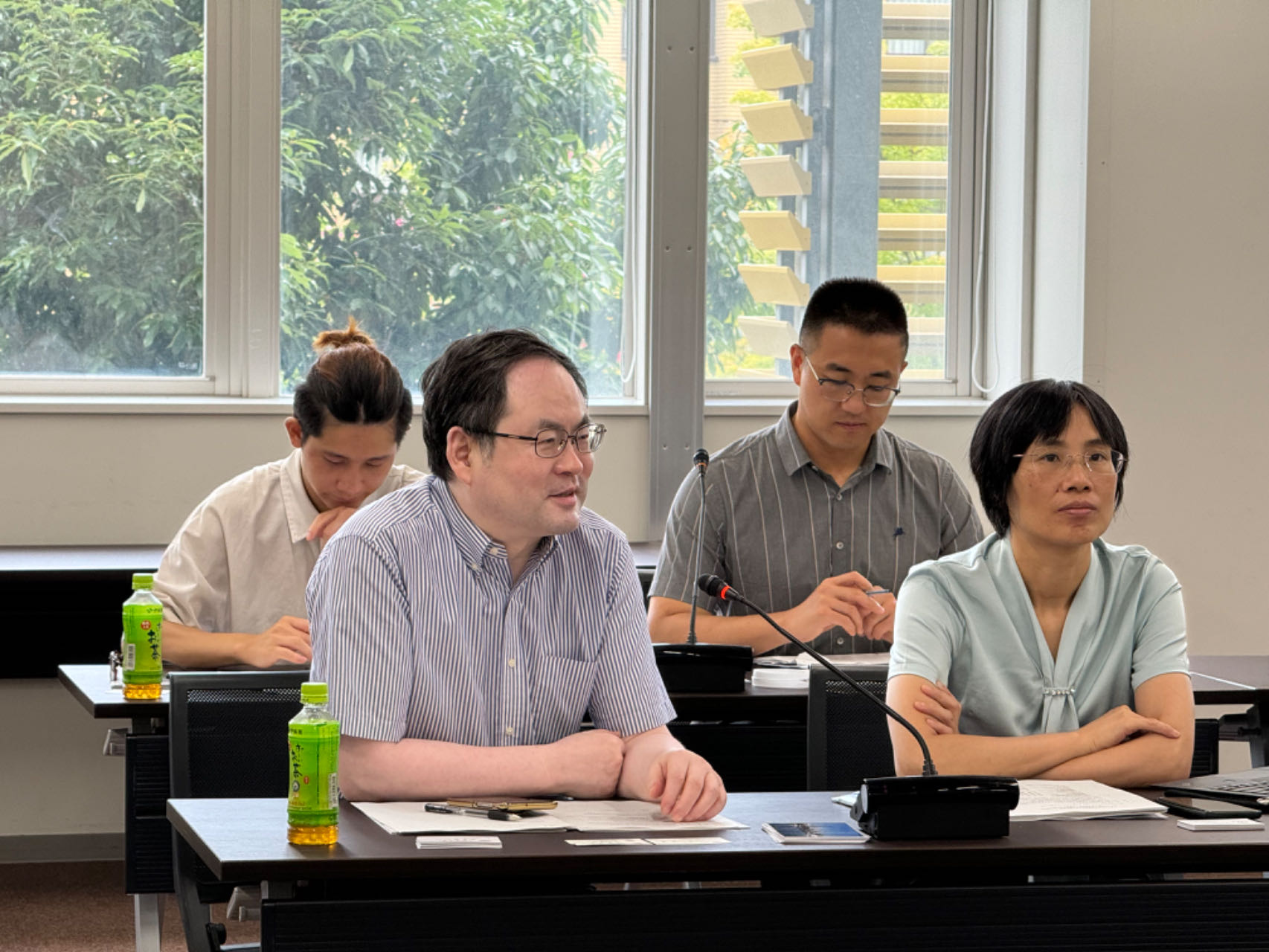 cf69506c5d914fdc8e2275ebd005e466.jpg 正规买球的网站柴彦威教授讲述两院之间的学术交流.jpg